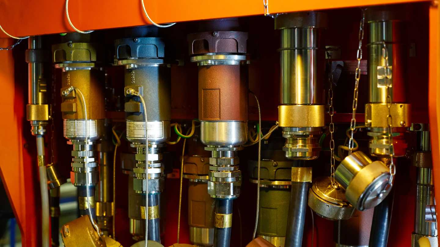 The Importance of Regular Hydraulic Fluid Testing - Image 4
